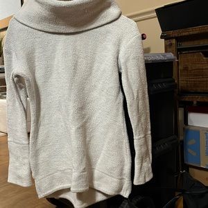 Merona Small sweater. Whit and gray.